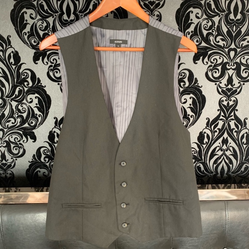 Men’s Alfani Vest